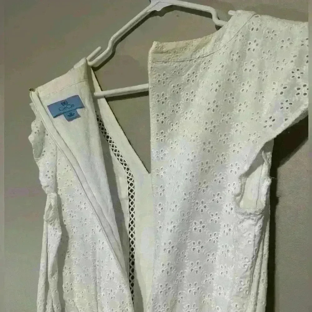 Cece White Lace Romper - Picture 4 of 5